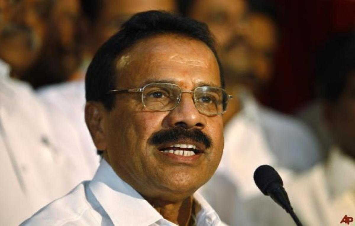 Telangana lawyers file complaint against Sadananda Gowda